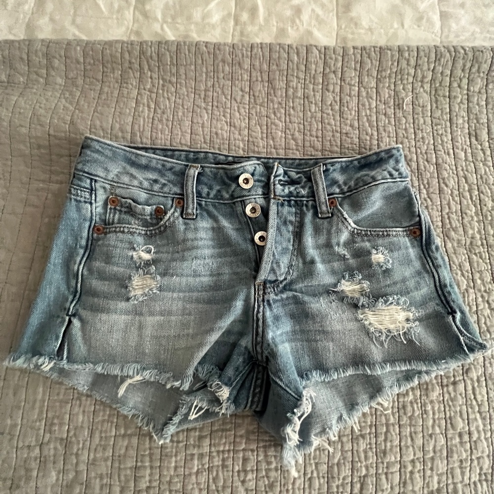 Button Fly Abercrombie & Fitch jean shorts
